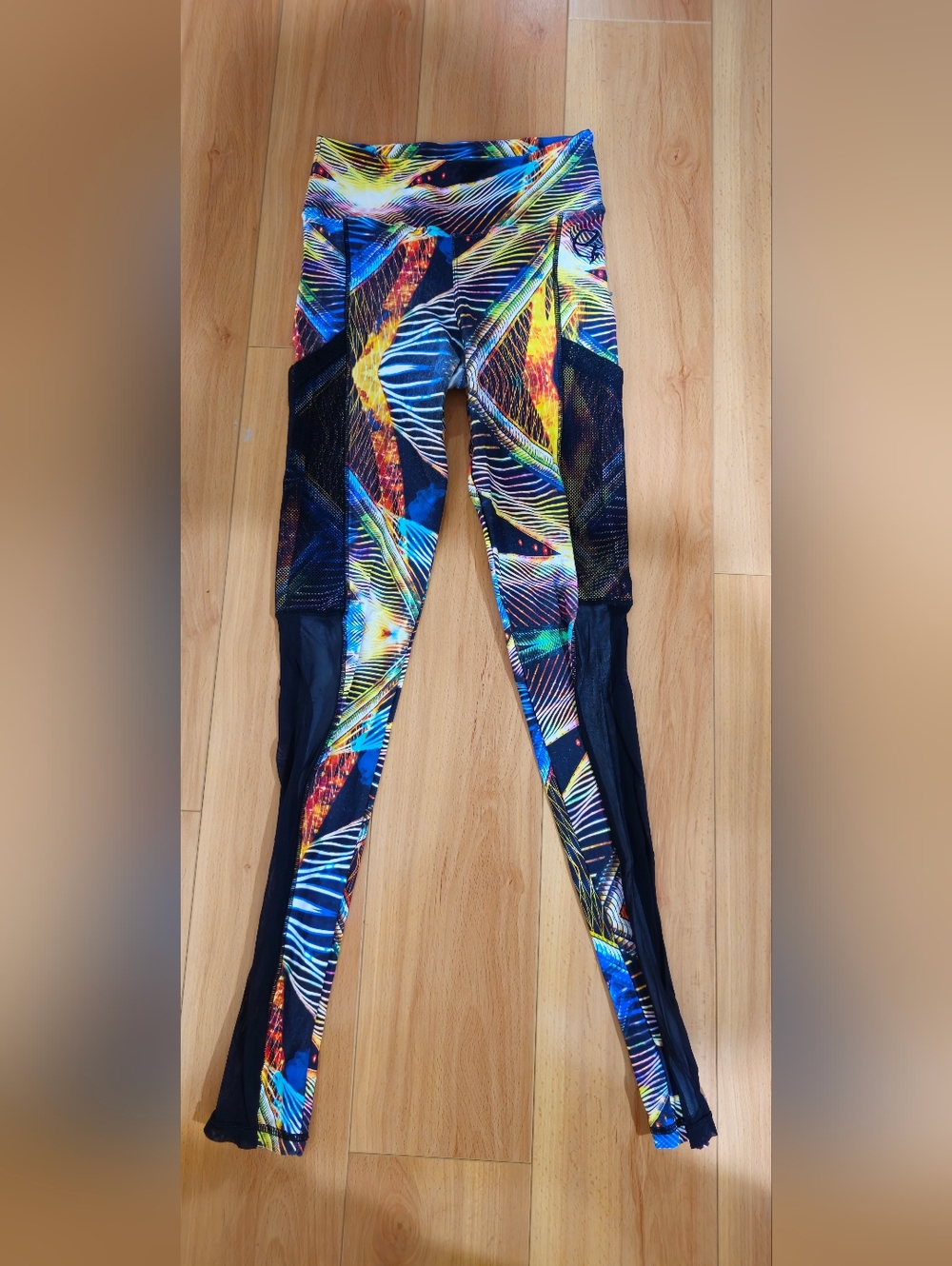 Multicolor Performance Leggings with Black MESH Panels
